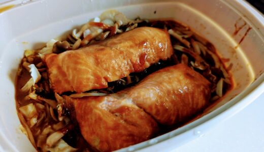 乗せてかけてレンジで温めるだけ！「鮭のちゃんちゃん焼き」